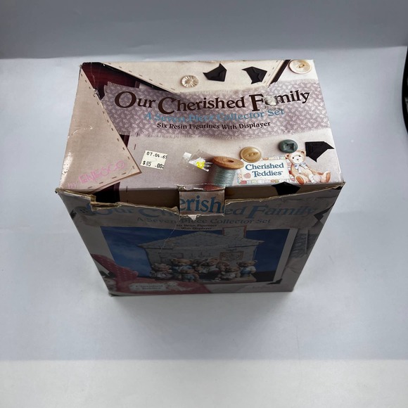 Our Cherished Family 1993 Figurine Collectable Complete Set 8 Pieces Vintage - Picture 5 of 10